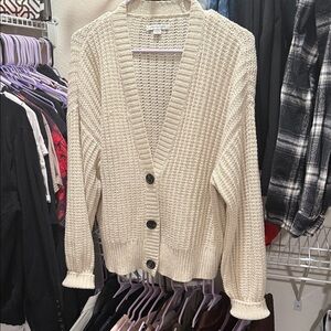 American Eagle Cream Button-Up Cardigan size MEDIUM